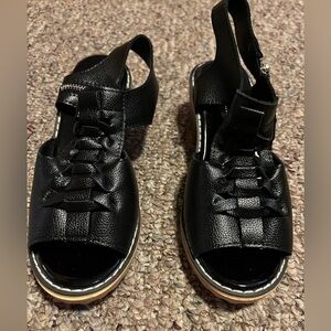 Jolimall size 5 Sandal